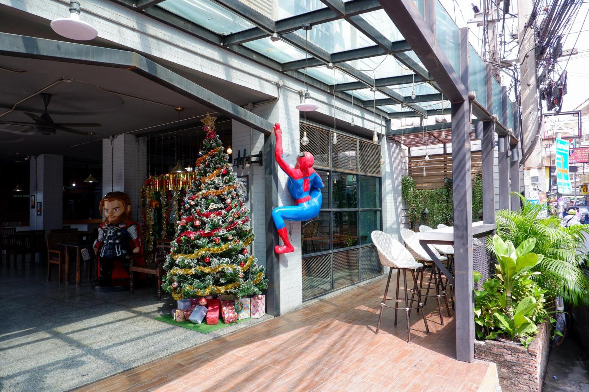 18 Coins Cafe&Hostel Pattaya Exterior foto