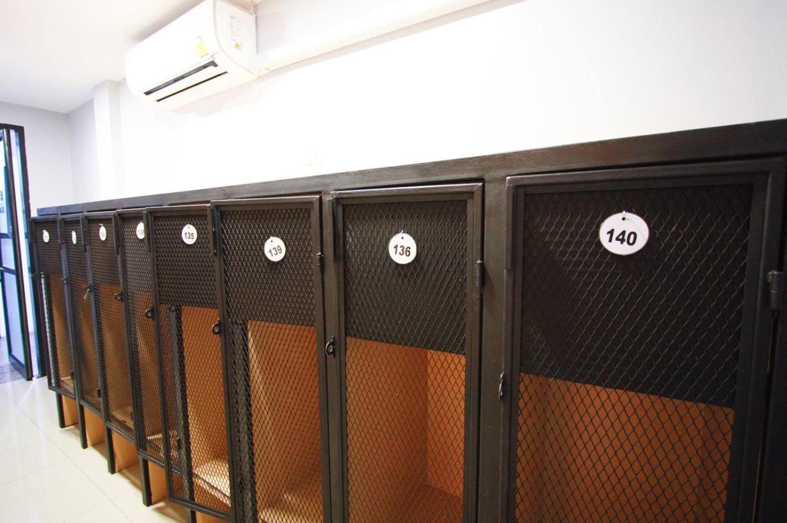 18 Coins Cafe&Hostel Pattaya Exterior foto
